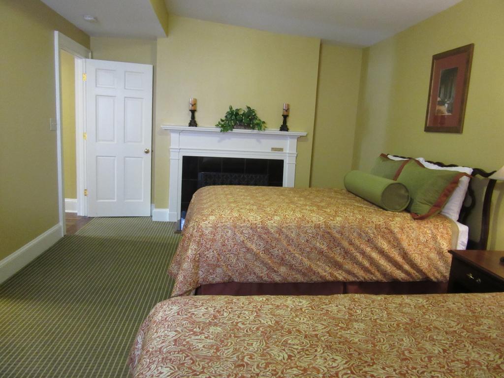 The Lodge Alley Inn ชาร์ลสตัน ภายนอก รูปภาพ